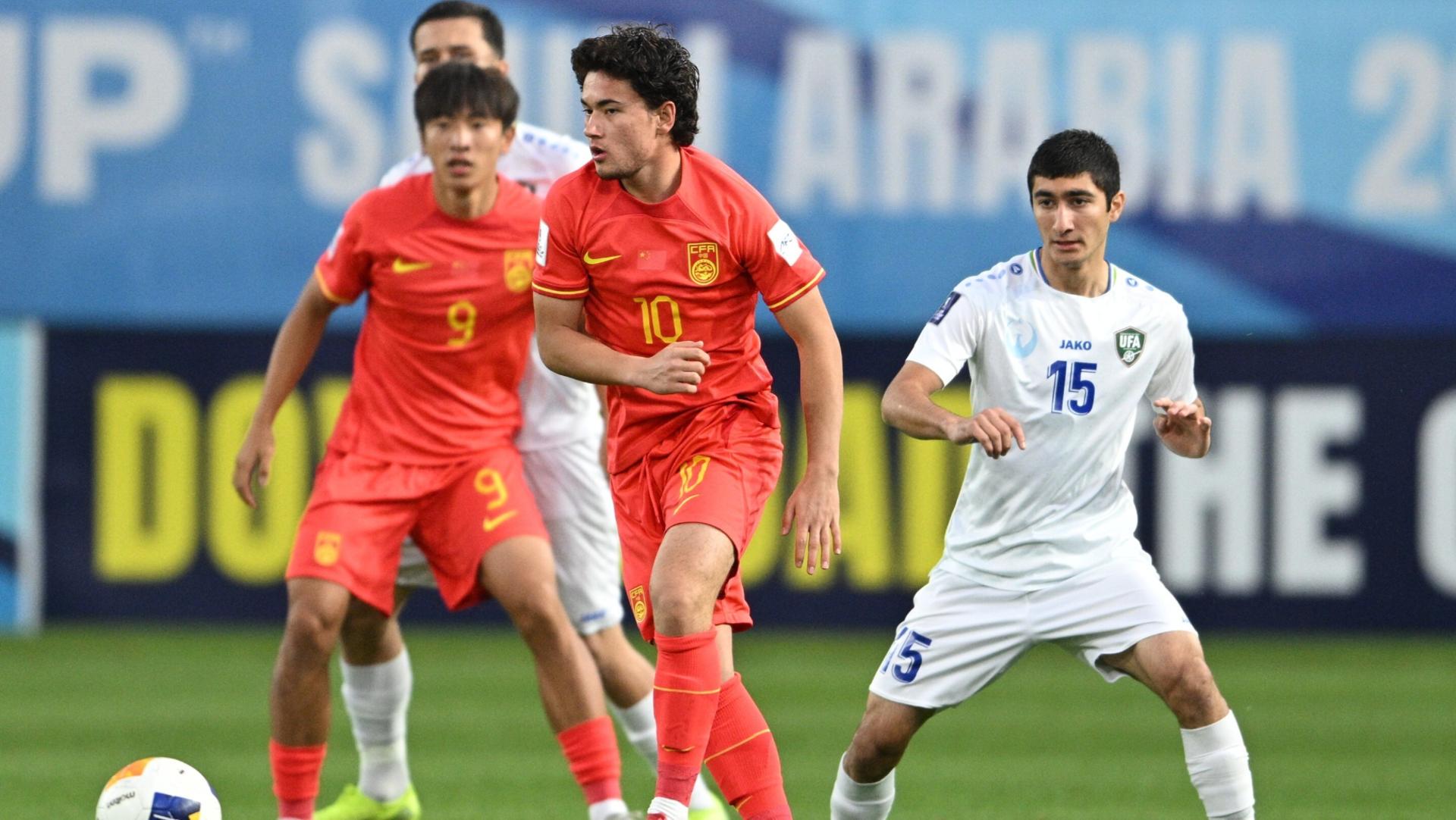 国足东亚杯1胜2负！宋凯或推3大选帅变革的简单介绍
